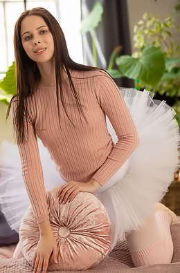 Alice Ross Slowly Teases In A Flirty Striptease Wearing Pantyhose And A Mini Skirt