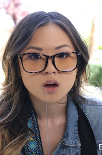 Jenna Foxx And Lulu Chu In Lesbian Pre-wedding Action