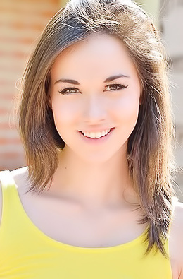 Teen Rachel Strips In The Park