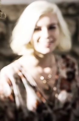 Alexis Fawx With Arya Fae Fucks One Cock