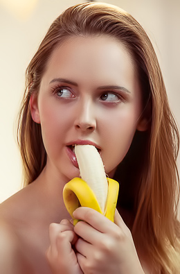 Sexy Russian Babe Odena
