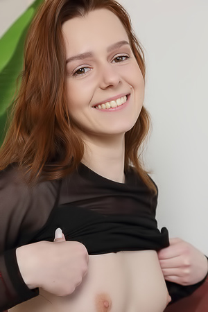 Nude Slim Teen Amber Plume