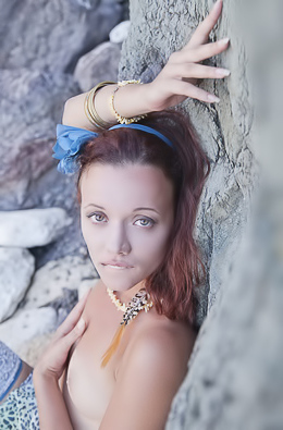 Teen Korica A On The Rocks