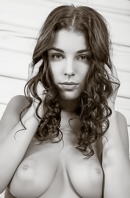 Evita Lima In Erotic Portrait Session