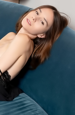 Leona Mia Confesses Her Secret Lingerie Fetish On The Couch