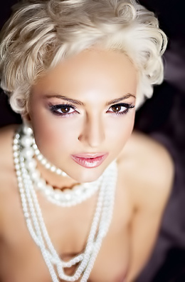 Andrea Vrhovec