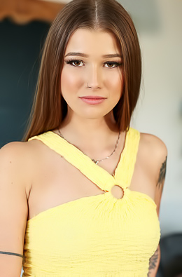 Olivia Sparkle Shows Off Her Incredible Figure