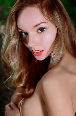 I Will Share My Secret: Josephine Janes Forbidden Striptease